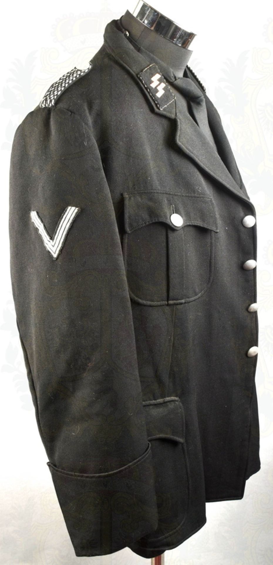 Tunic of a Leibstandarte SS Unterscharführer/SS NCO - Image 5 of 12