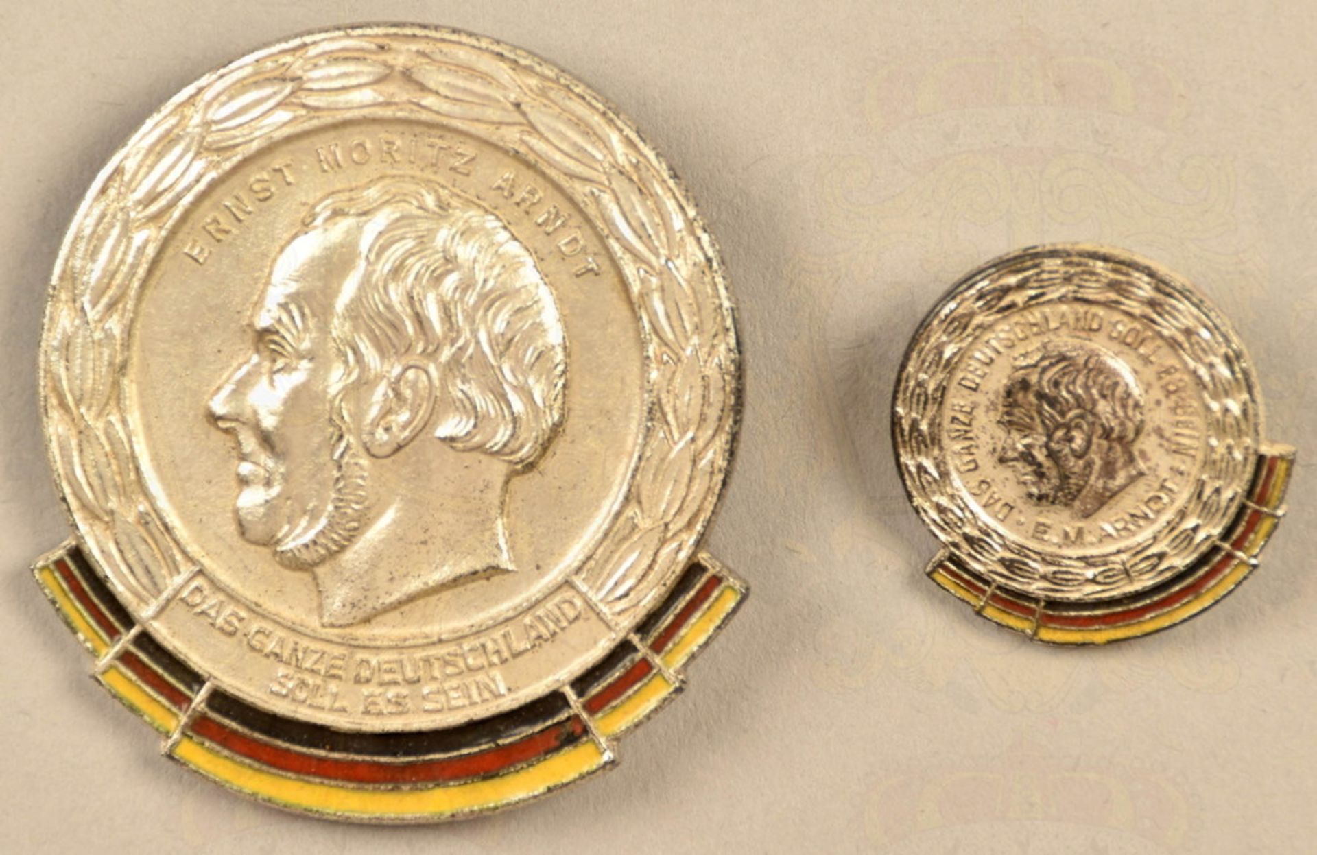 GDR Ernst-Moritz-Arndt medal with miniature 1963-1964 - Image 2 of 3