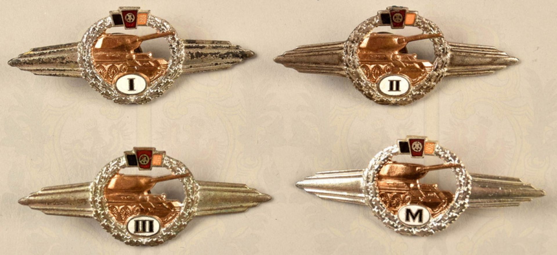 Set of GDR classification clasps for tank troops 1960-1962