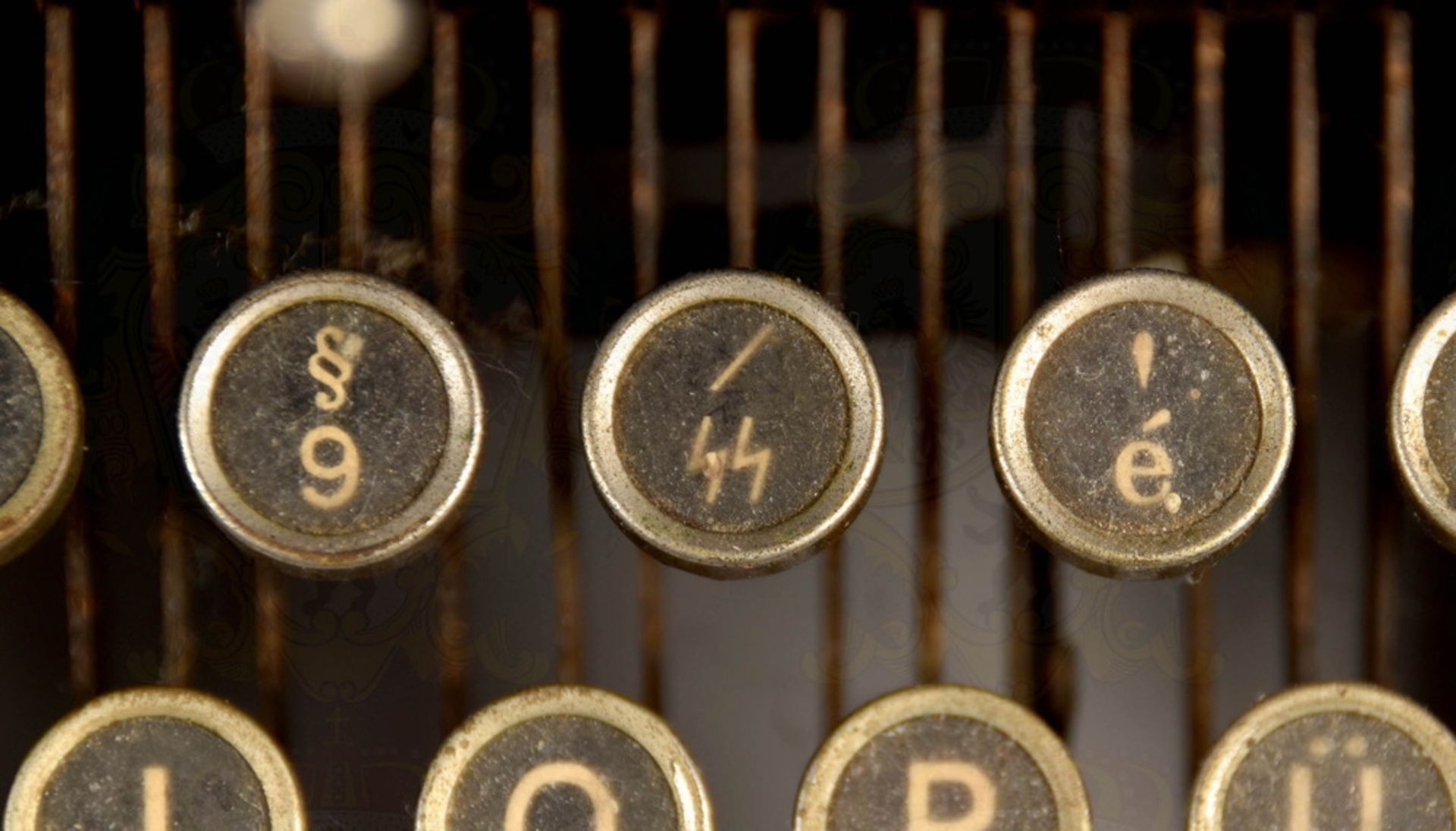 Waffen-SS office typewriter Ideal with runes key - Image 3 of 5