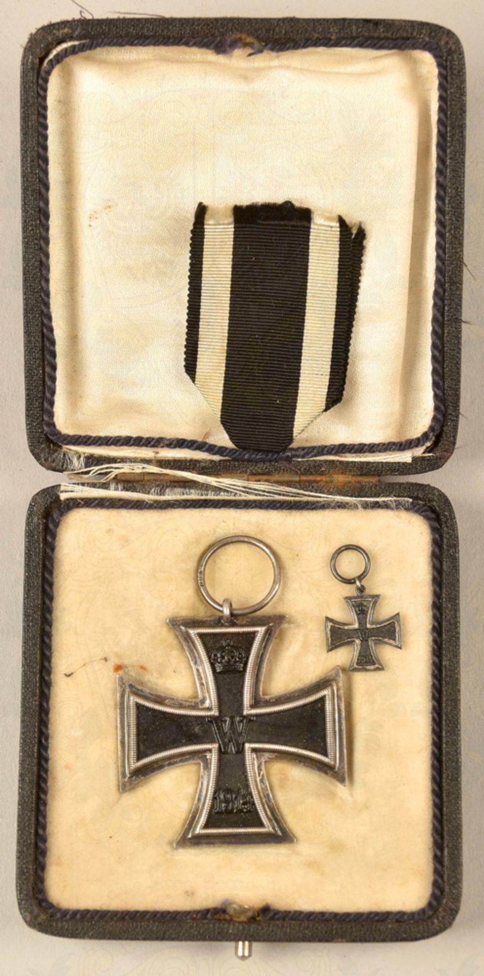 Iron Cross 2nd Class 1914 with case of issue