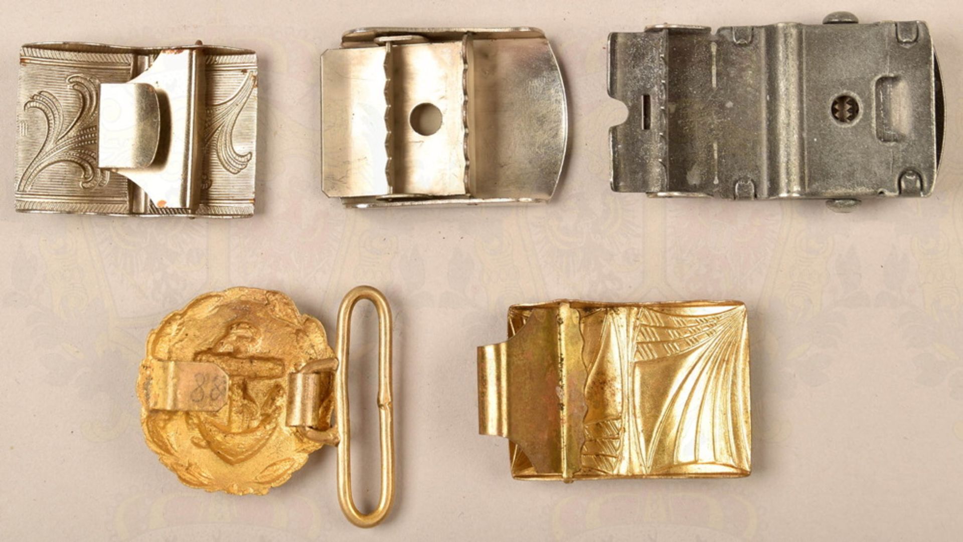 4 civilian belt buckles and 1 dagger buckle - Image 2 of 2