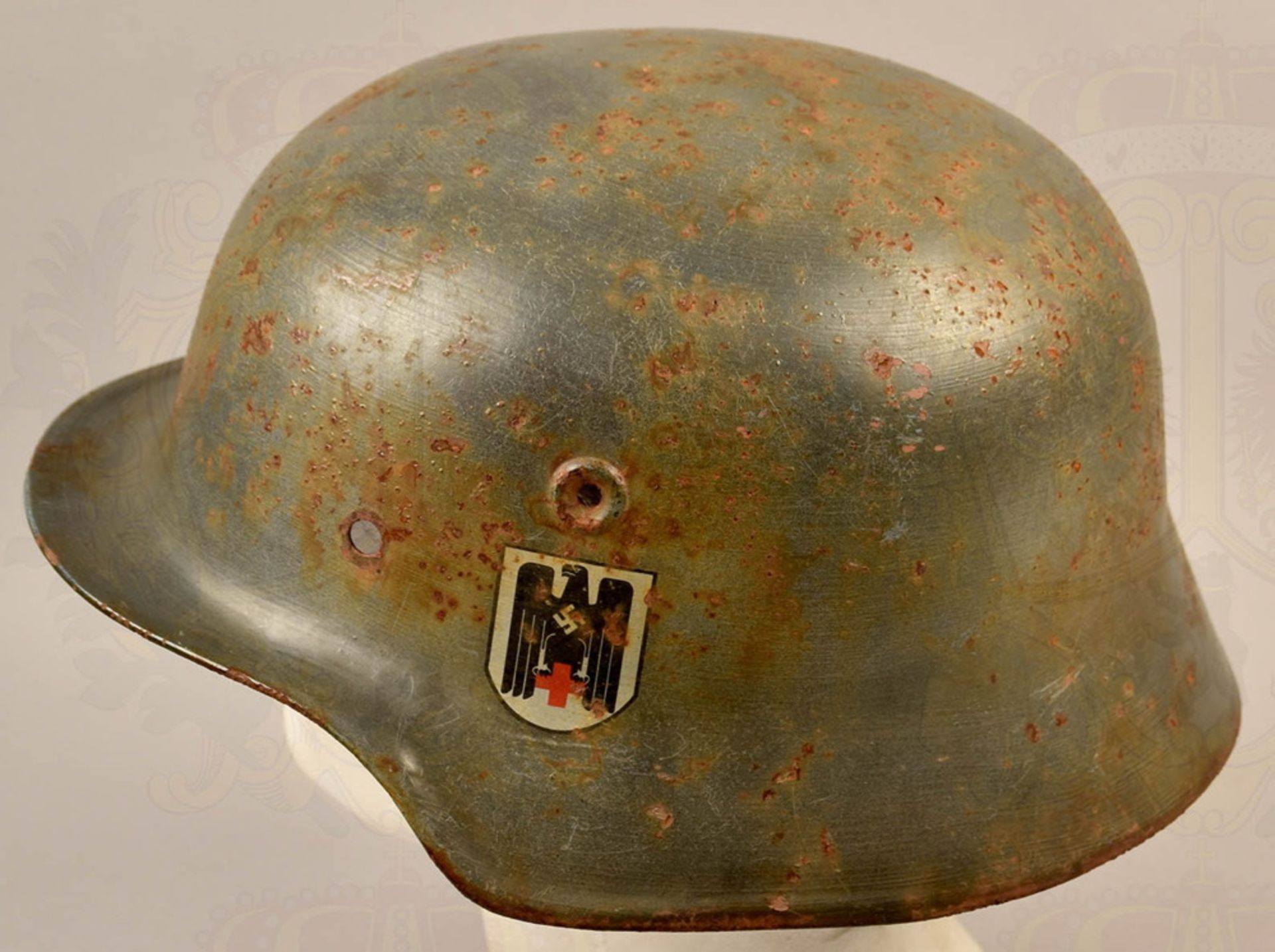Steel helmet pattern 35/40 for Red Cross personnel - Image 5 of 10