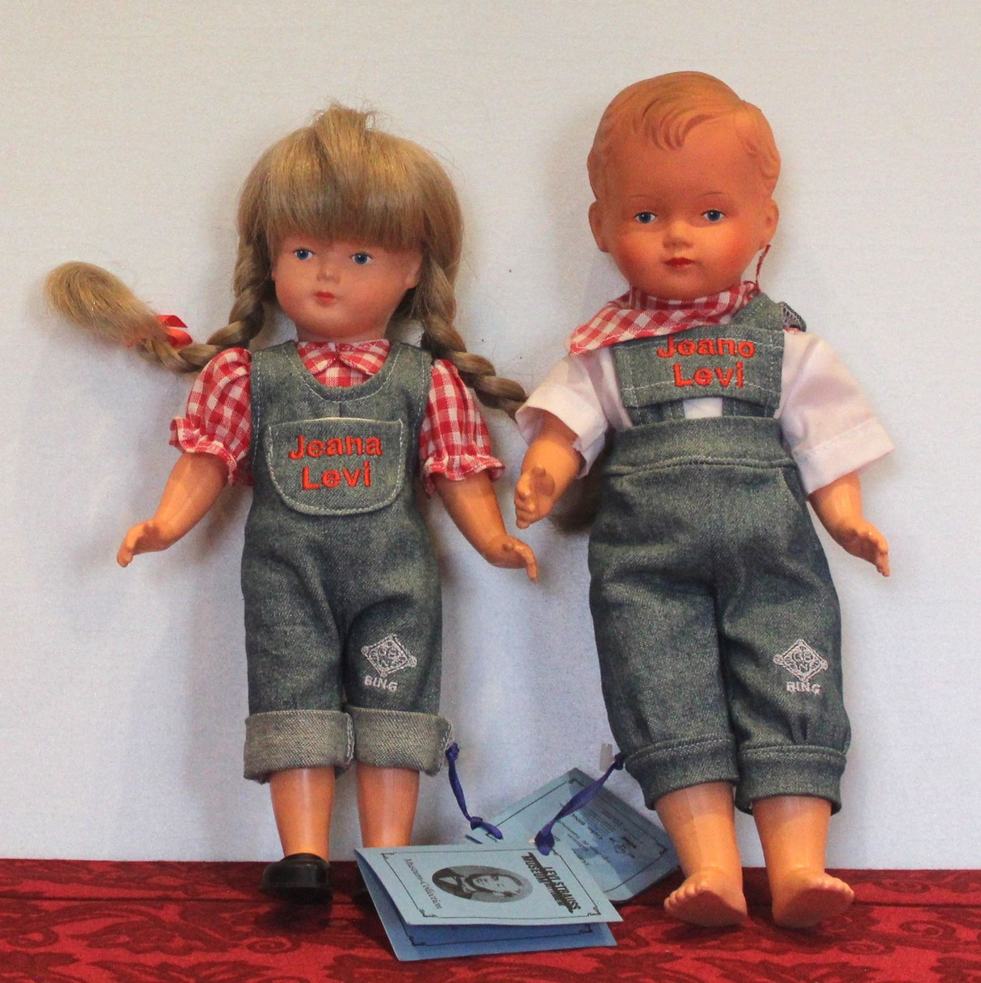 " Jana und Jeany Levy " Puppen H. 29 bzw. 24 cm