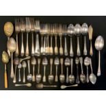 Silver & Plate - a set of six William IV silver teaspoons, Charles Boyton (I), London 1832, 81.7g;