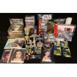 Toys and Juvenalia, Sci-Fi Interest - a large collection of Star Wars toys and collectables,