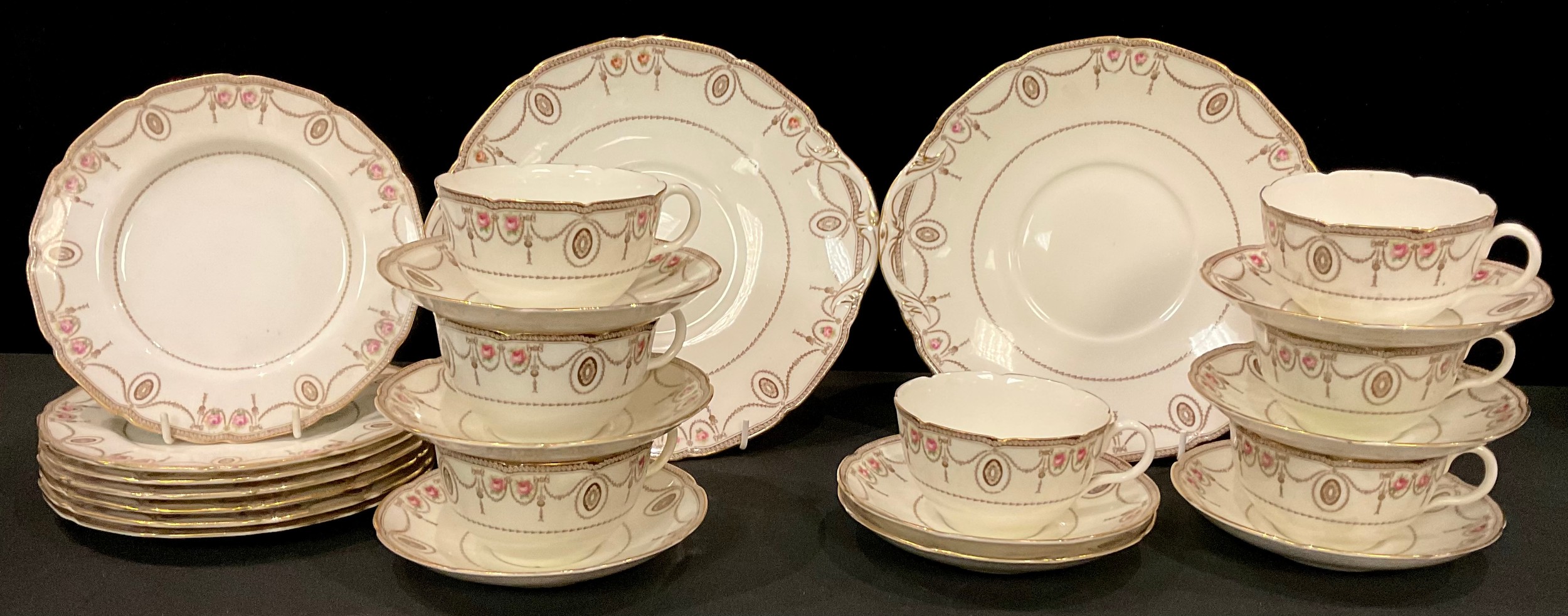 A Royal Doulton Countess pattern part tea set, seven cups, eight saucers, seven tea plates, pair