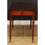 A George III mahogany Pembroke table, 73cm high, 55cm opening to 104cm wide, 97.5cm deep