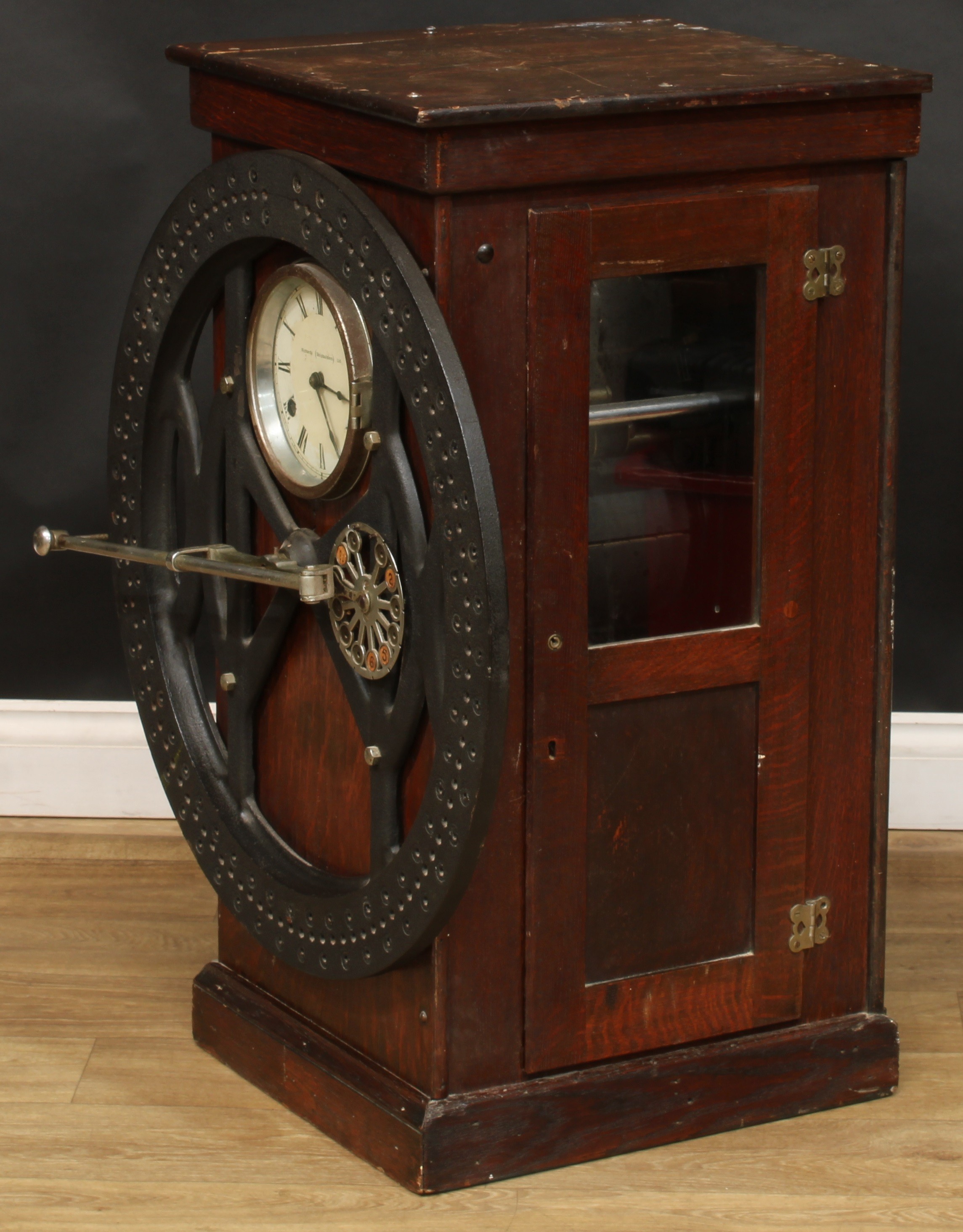 An early to mid-20th century industrial dial recorder or clocking-in machine, 15.5cm clock dial - Image 3 of 5