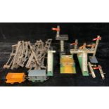 Toys & Juvenalia - Hornby O Gauge including 'MECCANO' swivel tipping wagon; cattle wagon; various