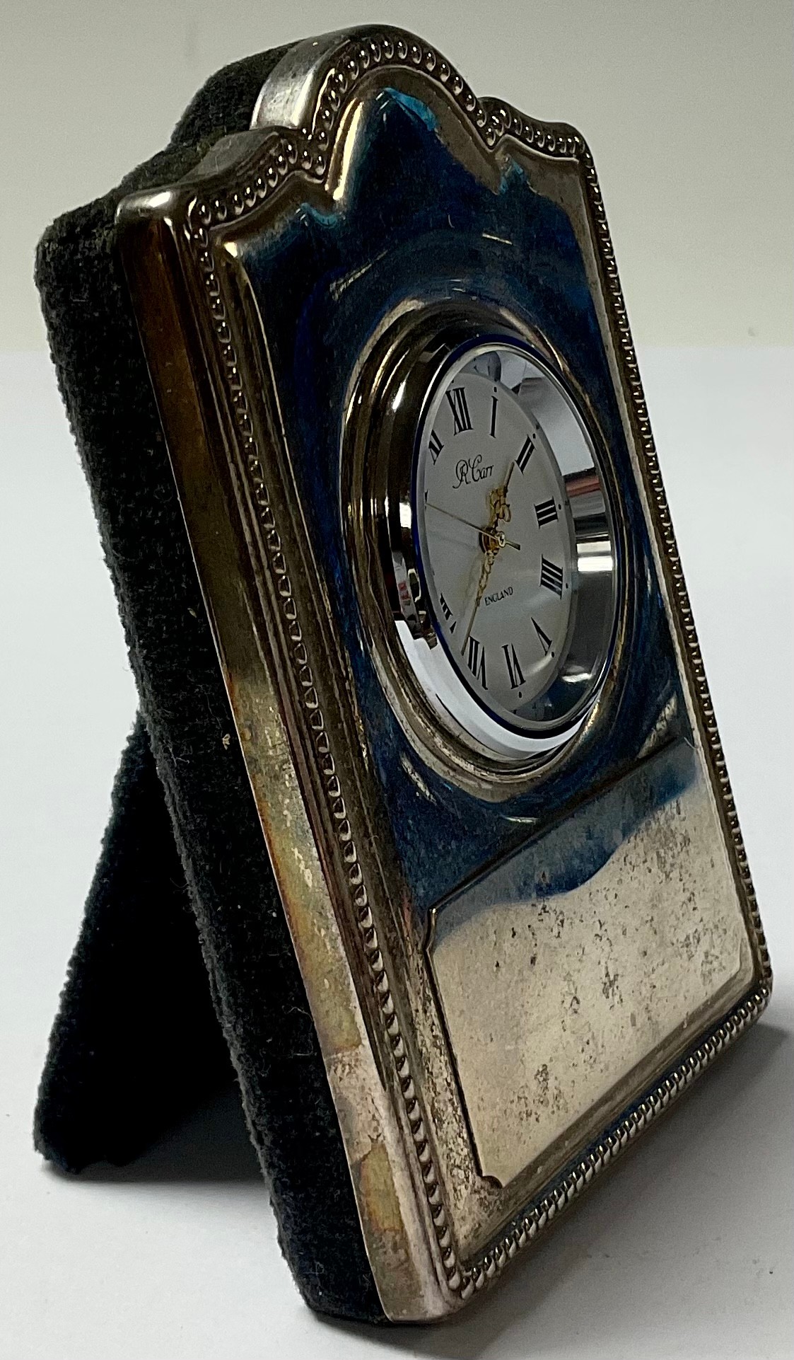 A silver easel desk clock, 9cm high, Sheffield 1997 - Image 2 of 4