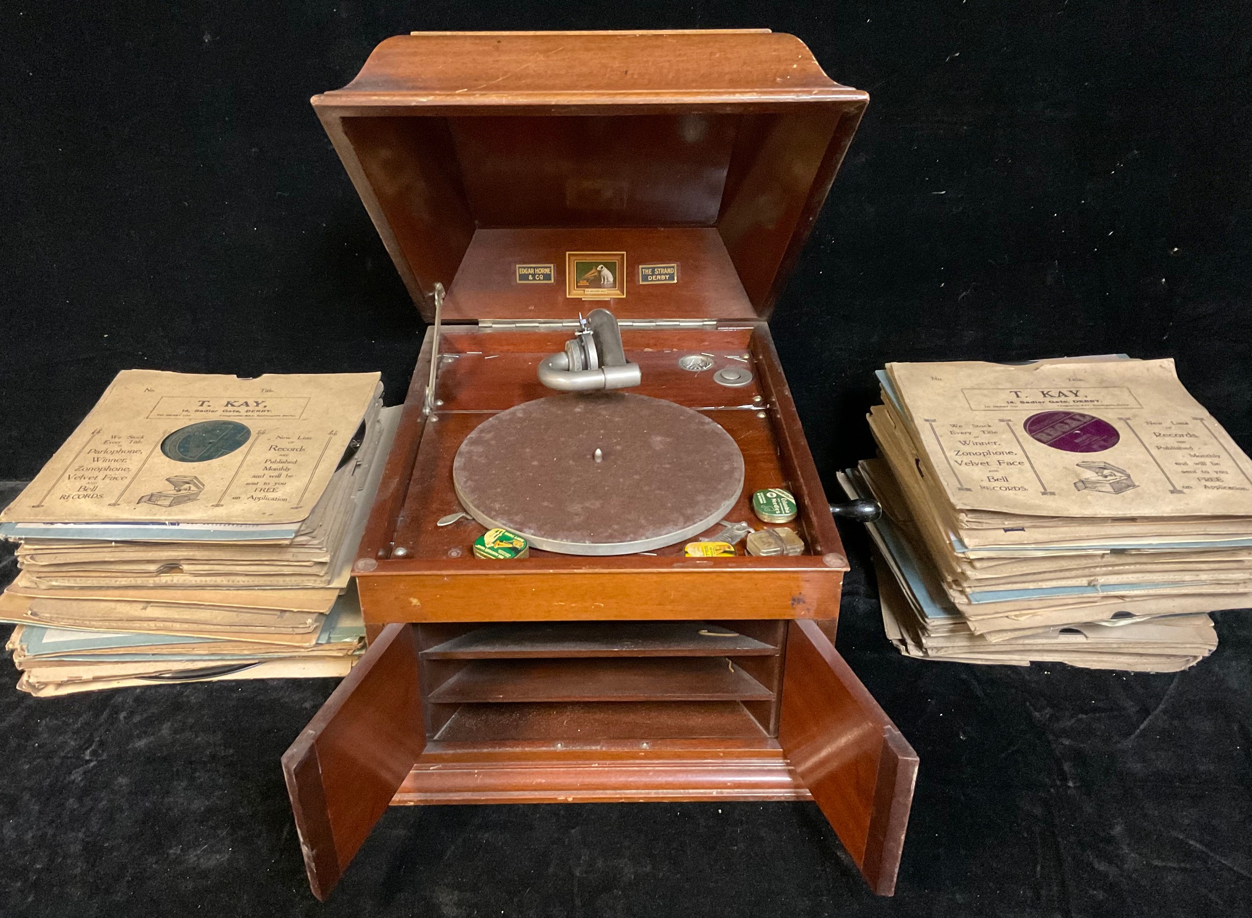 A mahogany His Master's Voice (HMV) table top gramophone cabinet, hinger cover, winding handle, 40cm - Image 2 of 3