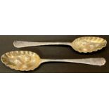 A pair of Georgian silver berry spoons, 139.5g