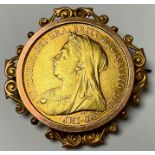 A Queen Victoria gold sovereign brooch, 1899