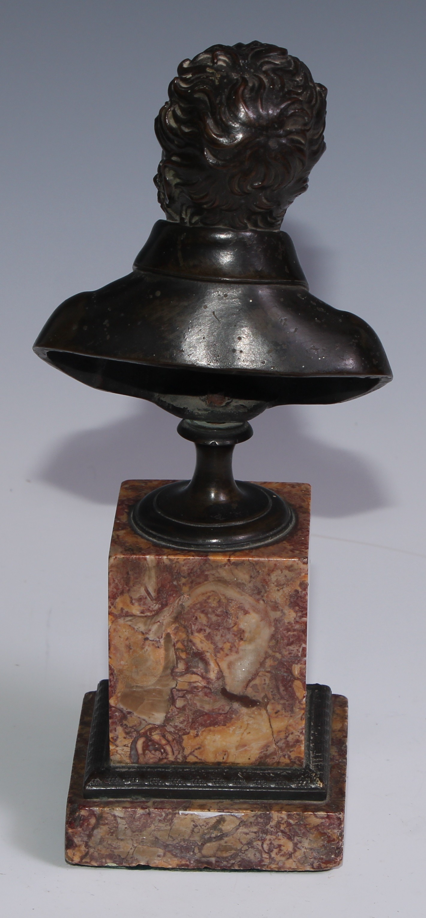 French School (19th century), a brown patinated bronze library bust, of a gentleman, marble pedestal - Image 4 of 4