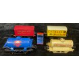 Toys & Juvenalia - a collection of Hornby O Gauge tinplate rolling stock including a Hornby Series