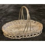 A silver coloured metal wirework sweetmeat basket, 15cm long, 101g