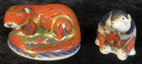 A Royal Crown Derby paperweight, Riverbank Beaver, limited edition 2,109/5,000, gold stopper, signed