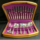 A set of EPNS Kings pattern flatware for six, Smith Seymour Ltd, Sheffield, cased