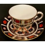 A Royal Crown Derby Imari palette 1128 pattern teacup and saucer, printed mark, first quality