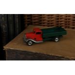 Tri-ang Minic (Lines Brothers) tinplate and clockwork 25M standard lorry, red cab with dark green