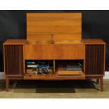 A retro mid-20th century Dynatron RG 88 radiogram, comprising Garrard 6 300 turntable, Dynatron