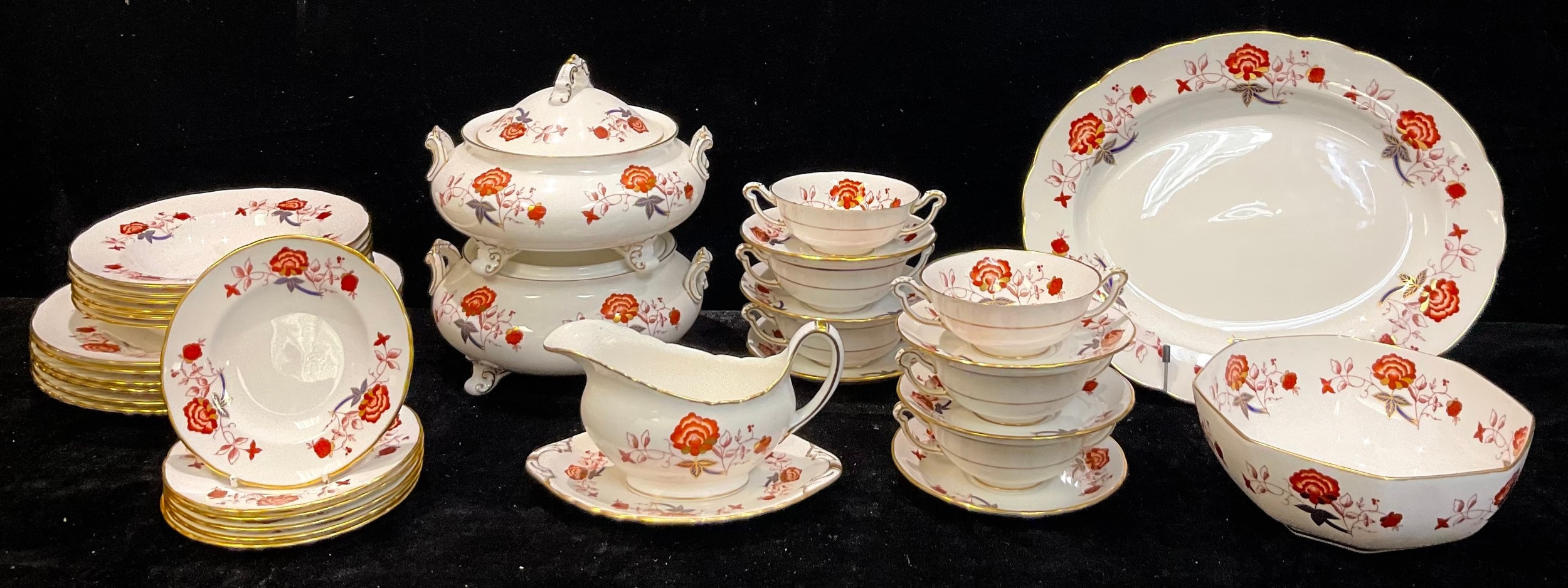 A Royal Crown Derby Bali pattern dinner service for six, comprising a pair of vegetable dishes and