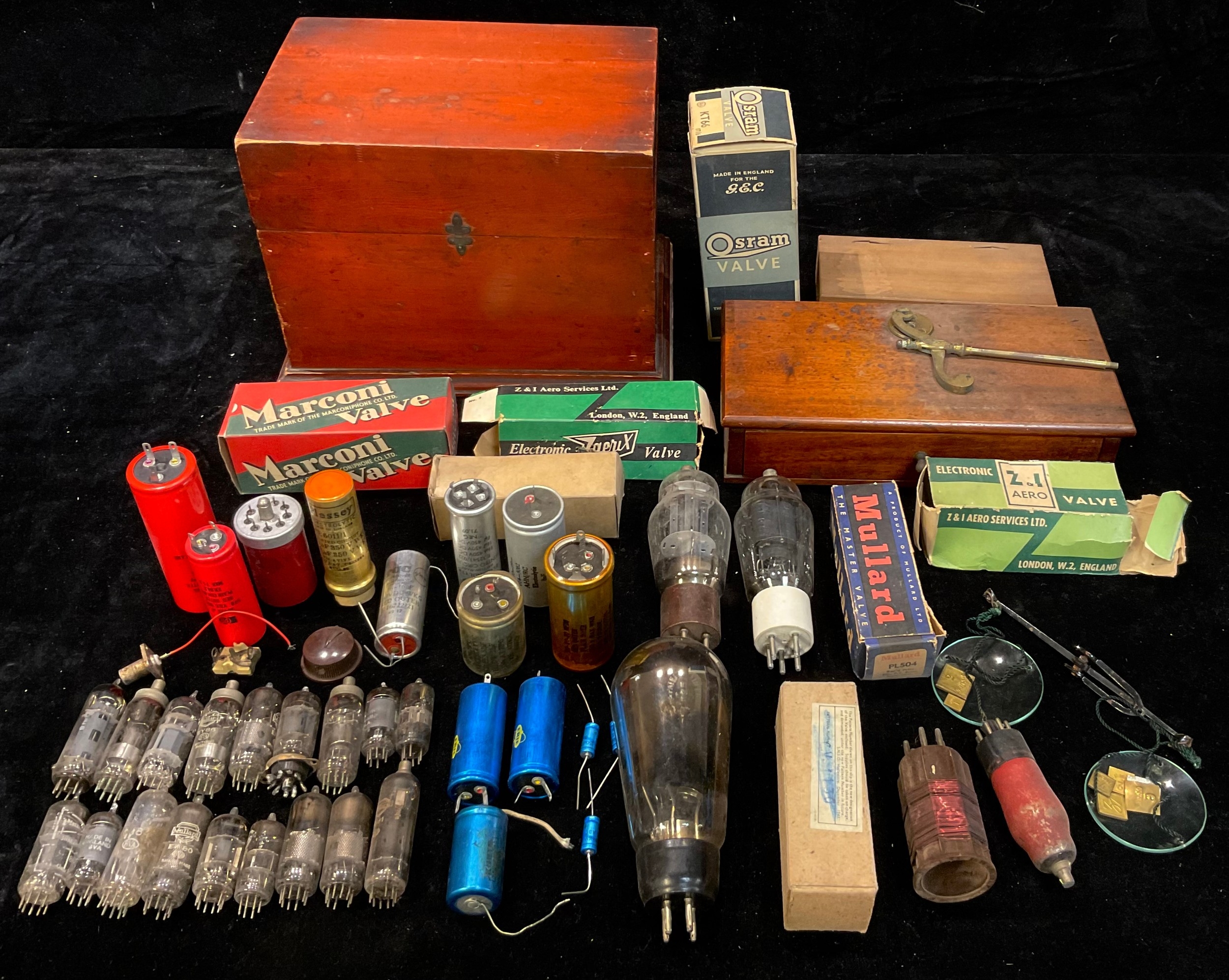 A set of late 19th century portable brass and clear glass balance scales, mahogany box with single