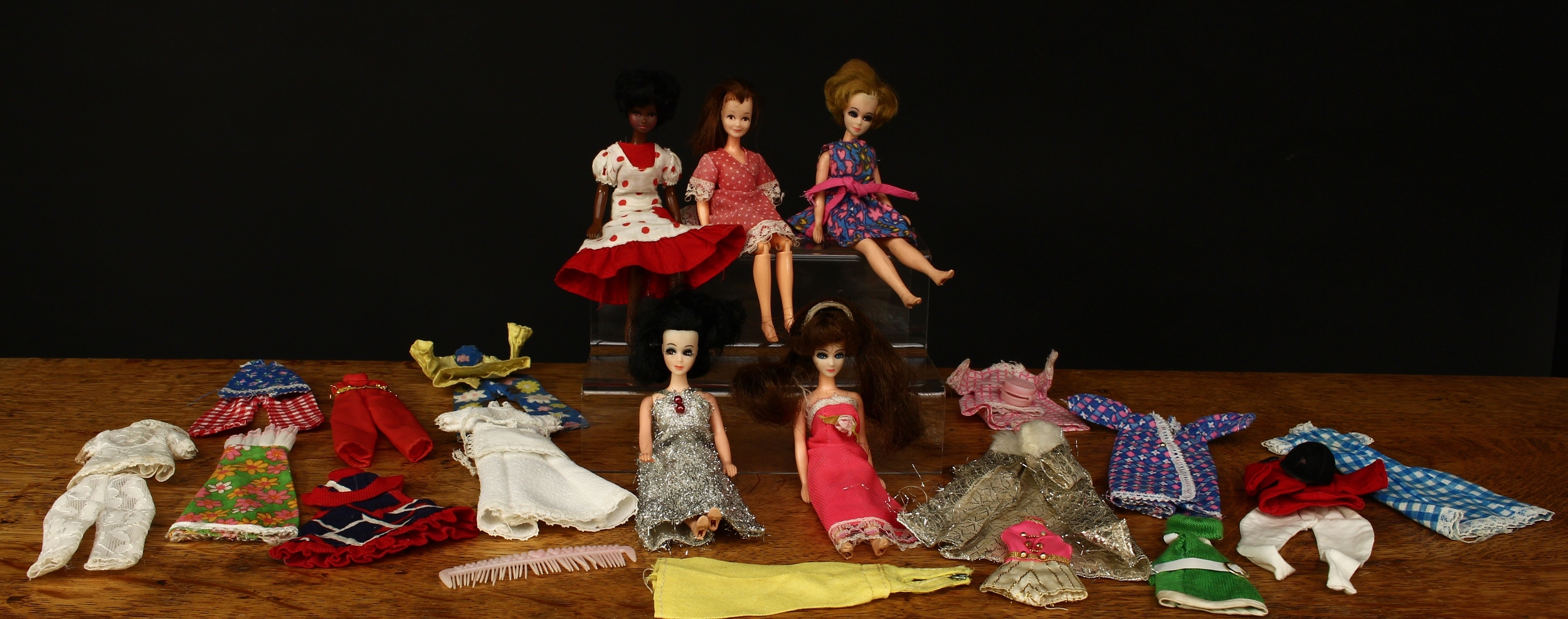 A collection of 1970's Palitoy 6.5" 'pocket-sized' fashion dolls, comprising a Mary doll, standard