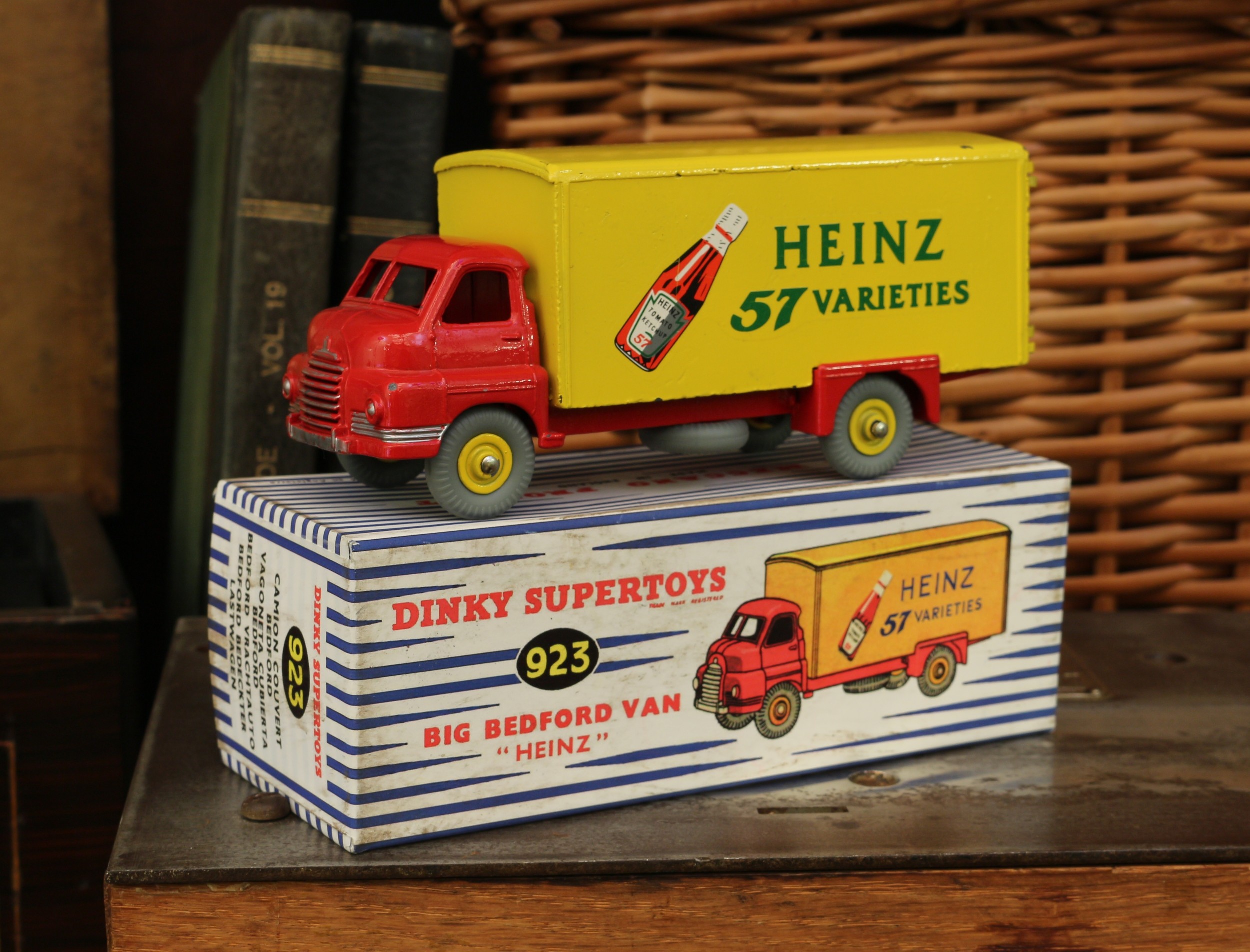 Dinky Supertoys 923 Big Bedford van, red cab and chassis, yellow van with 'HEINZ 57 VARIETIES' decal