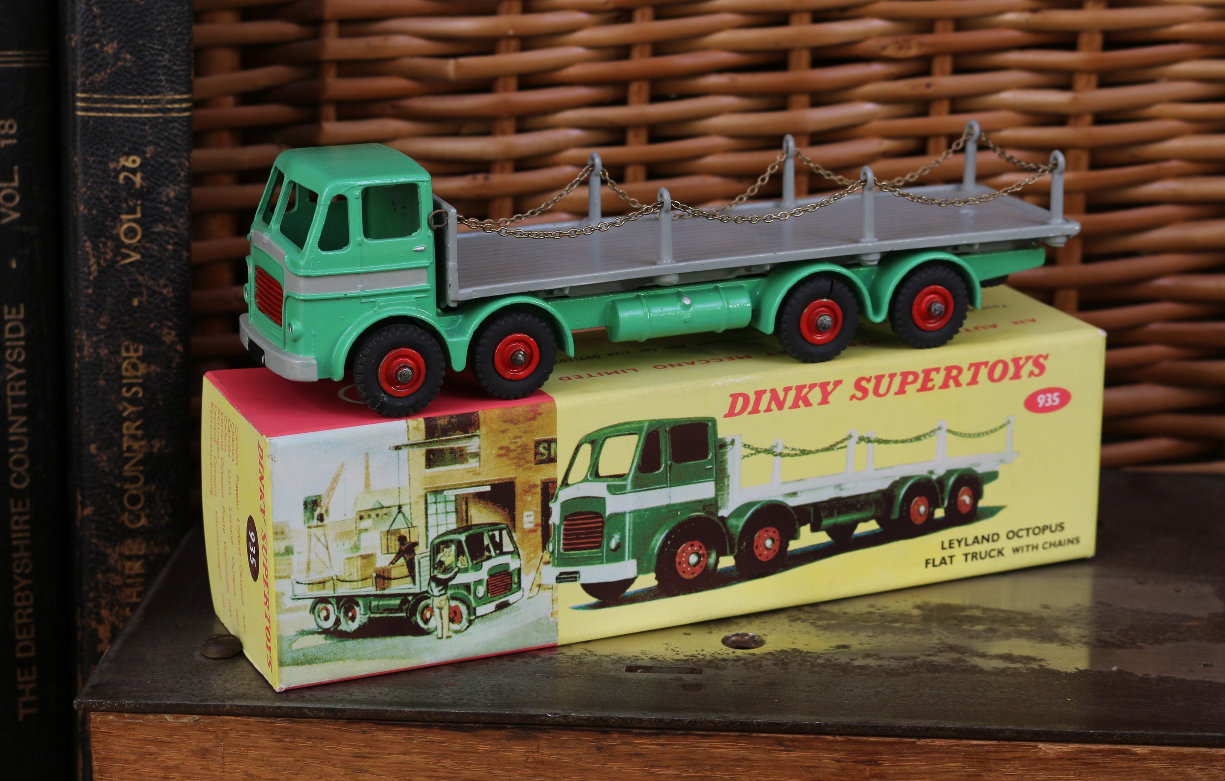 Dinky Supertoys 935 Leyland Octopus flat truck with chains, pale green cab, chassis and wheel