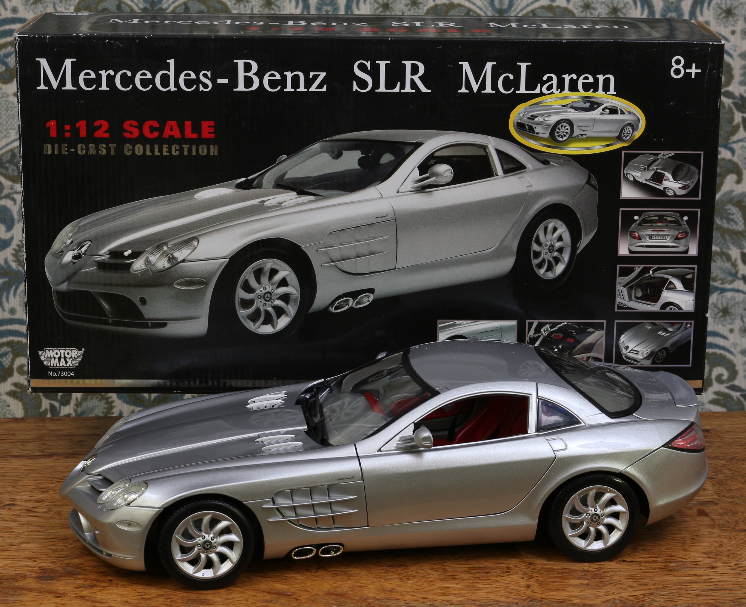 A Motor Max 1:12 scale No.73004 Mercedes-Benz SLR McLaren die-cast collection model, boxed