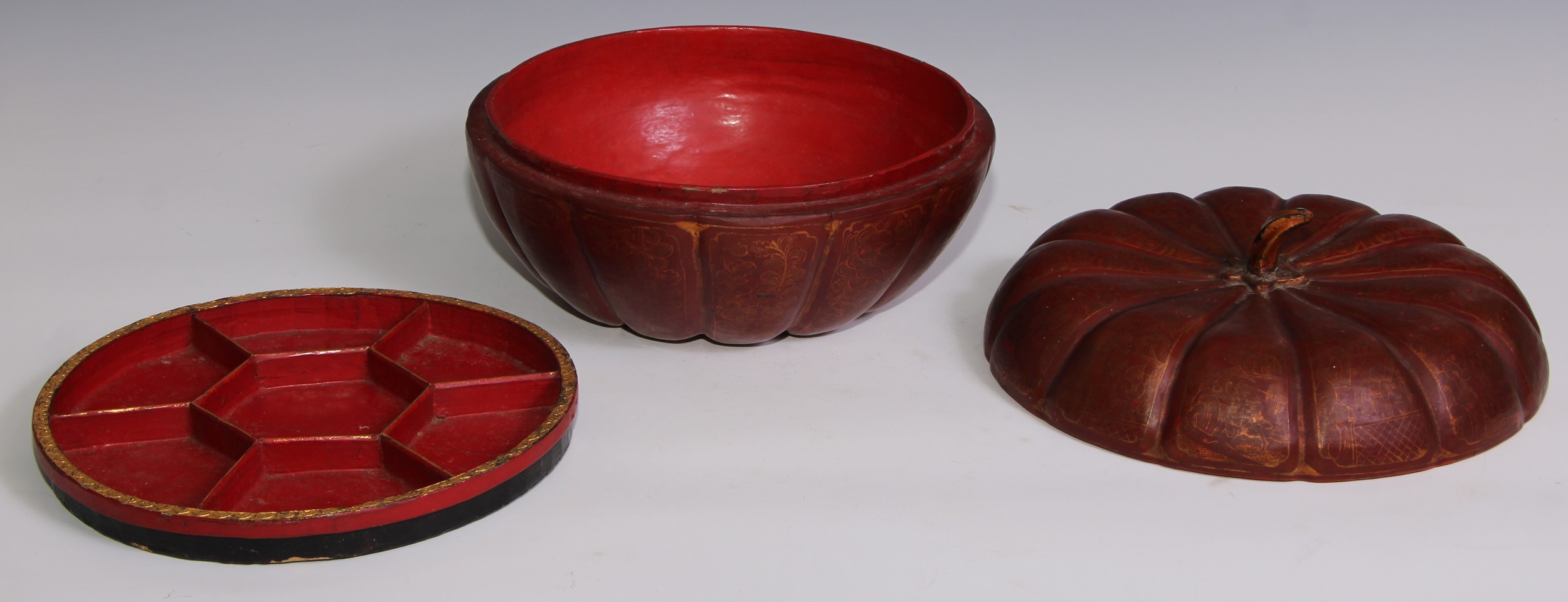 A Chinese lacquer melon shaped box and cover, enclosing a lift-out tray with an arrangement of - Image 2 of 2