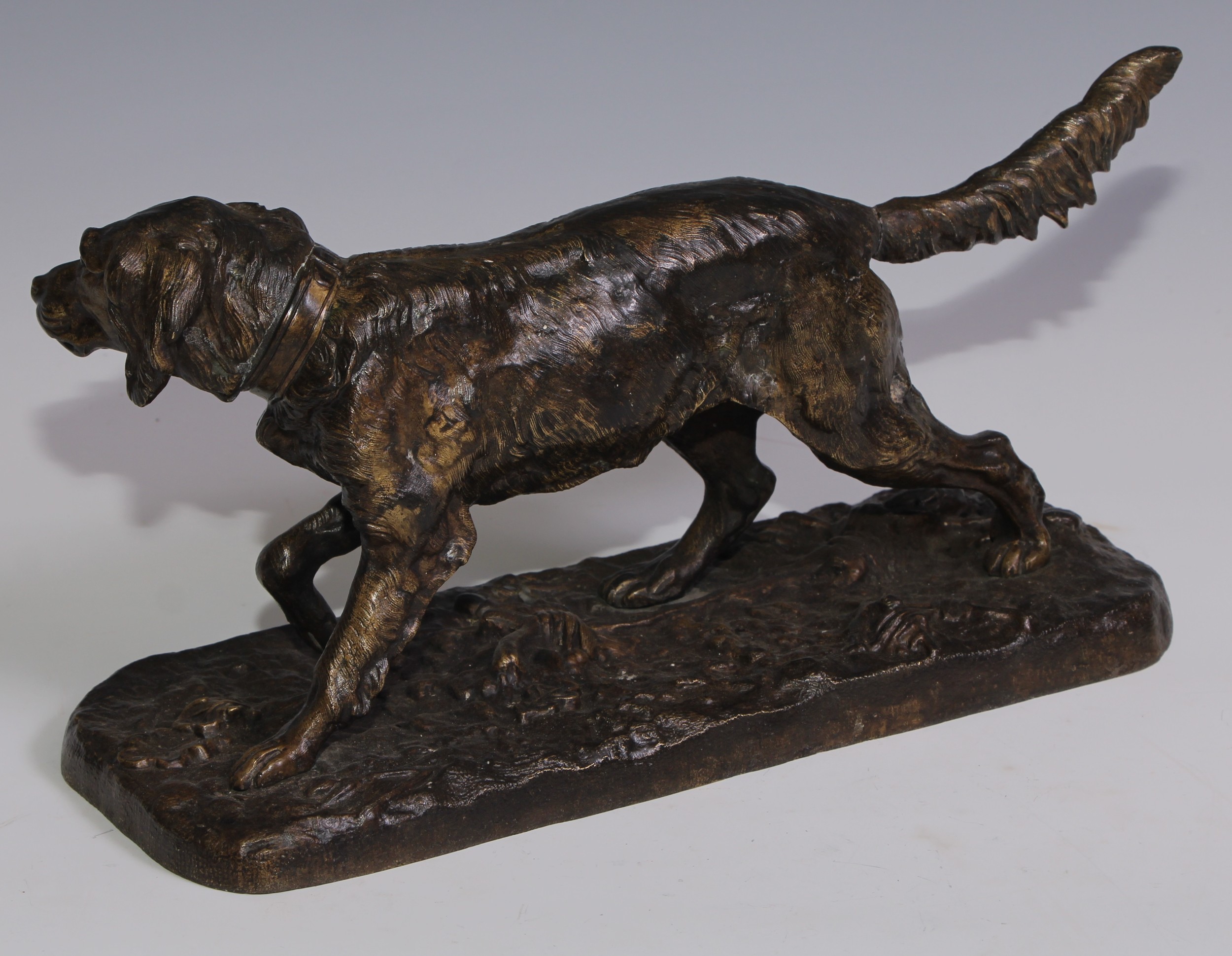 French School (early 20th century), a bronze, of a retriever dog, 32.5cm long - Image 3 of 3