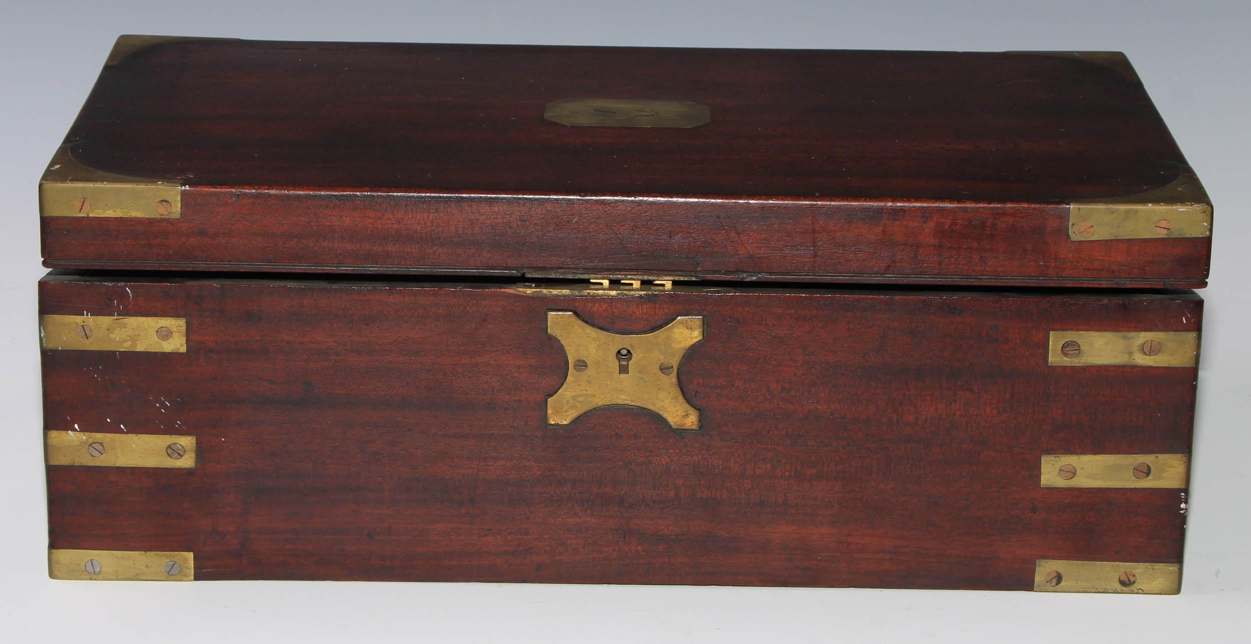 A George III brass mounted mahogany rectangular writing box, hinged cover enclosing a fitted - Image 3 of 3