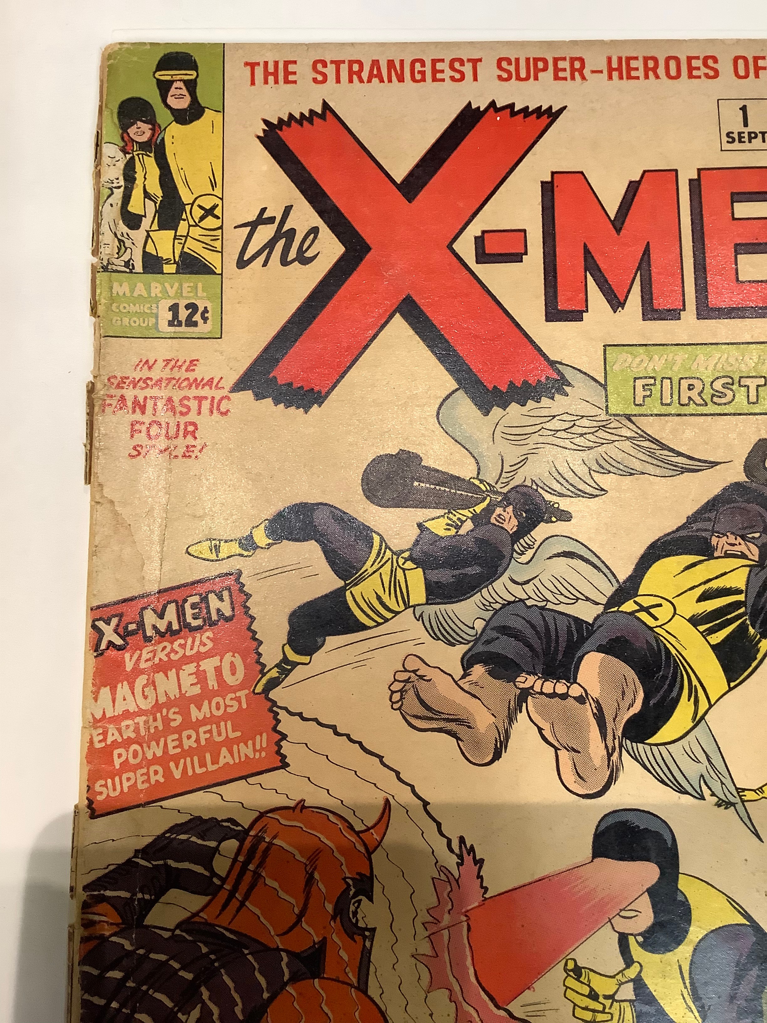 Comics - X-Men #1 (1963). Written by Stan Lee, art by Jack Kirby. Low grade - cover detached. 1st - Image 5 of 6
