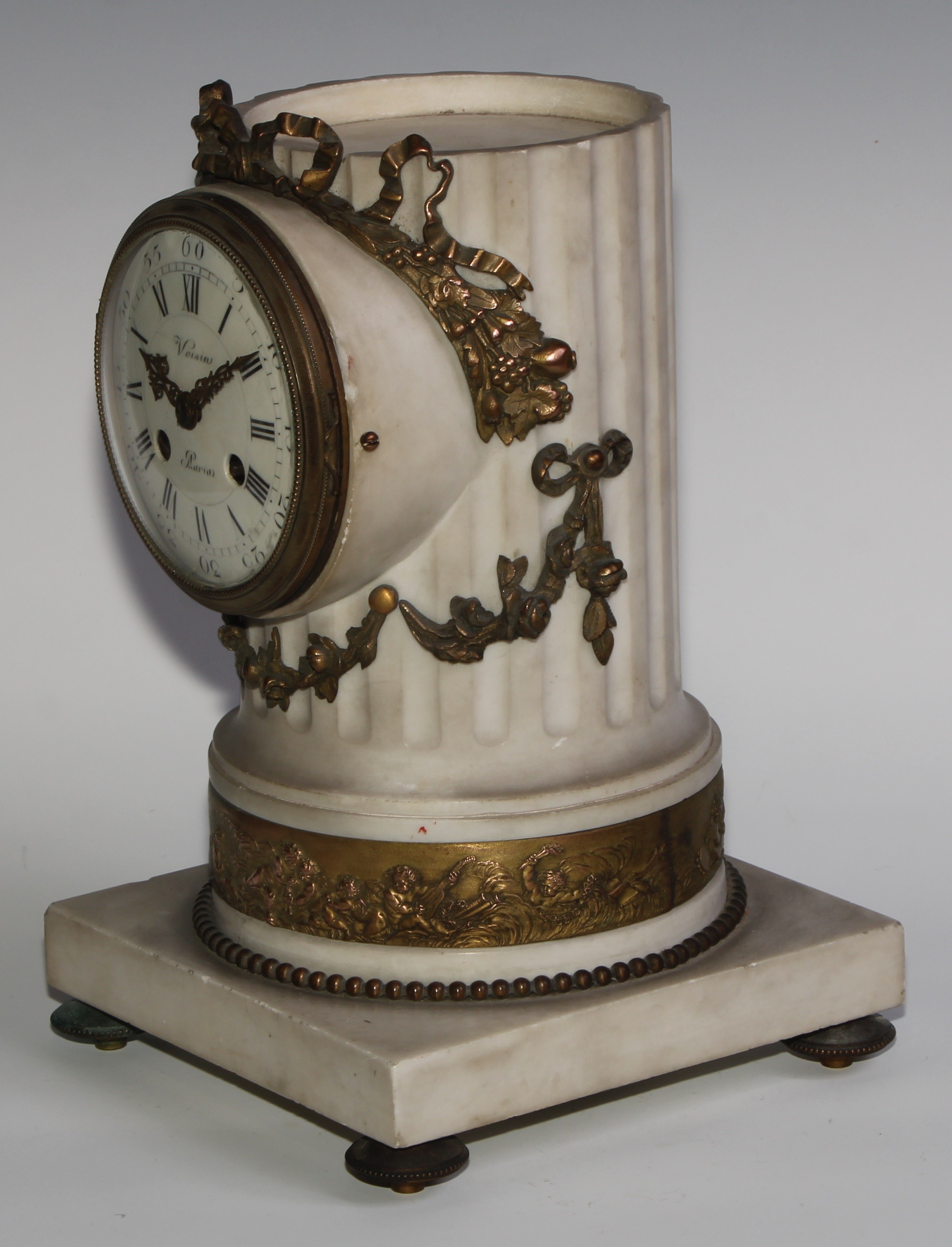 A 19th century gilt bronze mounted cararra marble architectural mantel clock, in the Grand Tour - Image 4 of 5