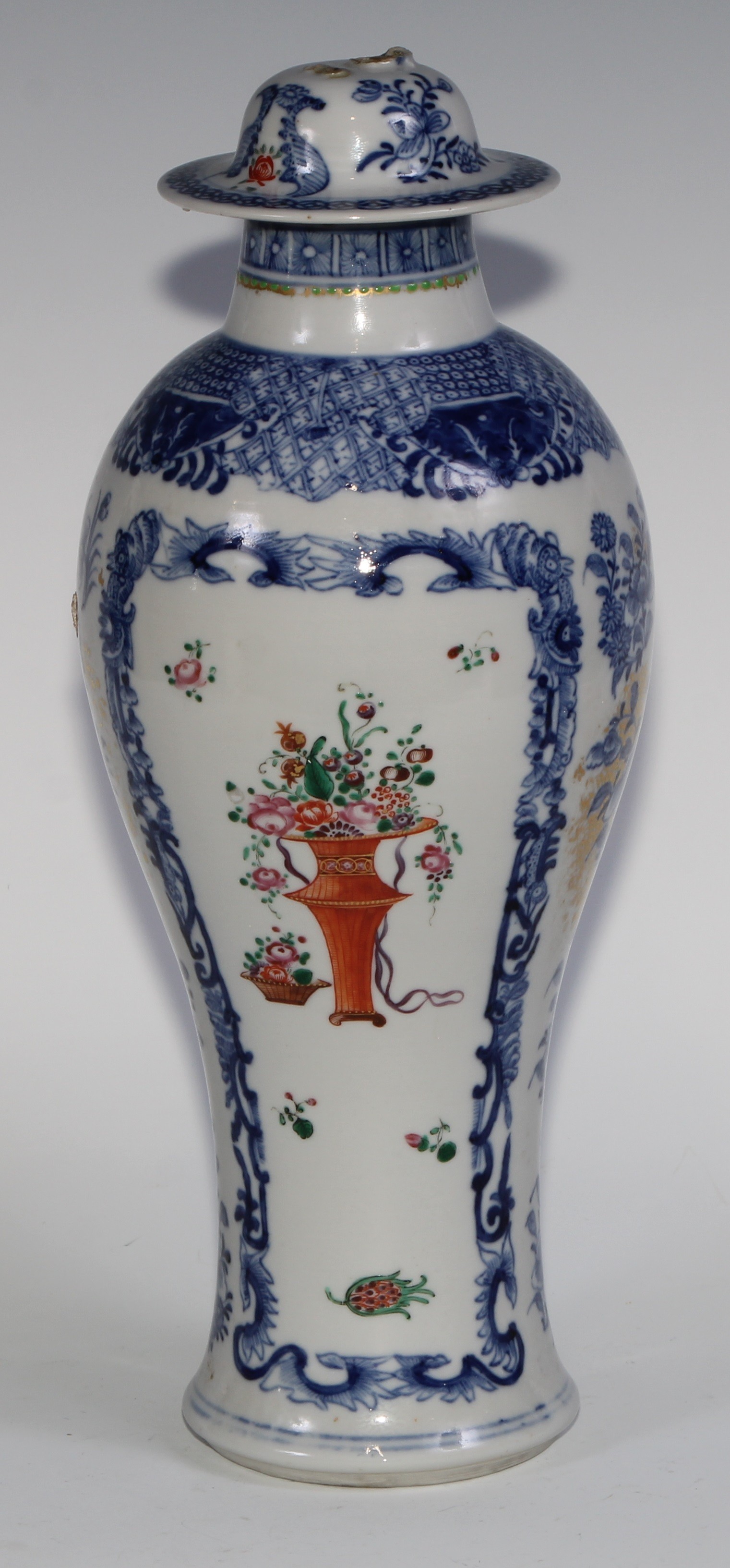 A pair of Chinese baluster vases and covers, painted in the Mandarin palette with vases of flowers - Image 9 of 14