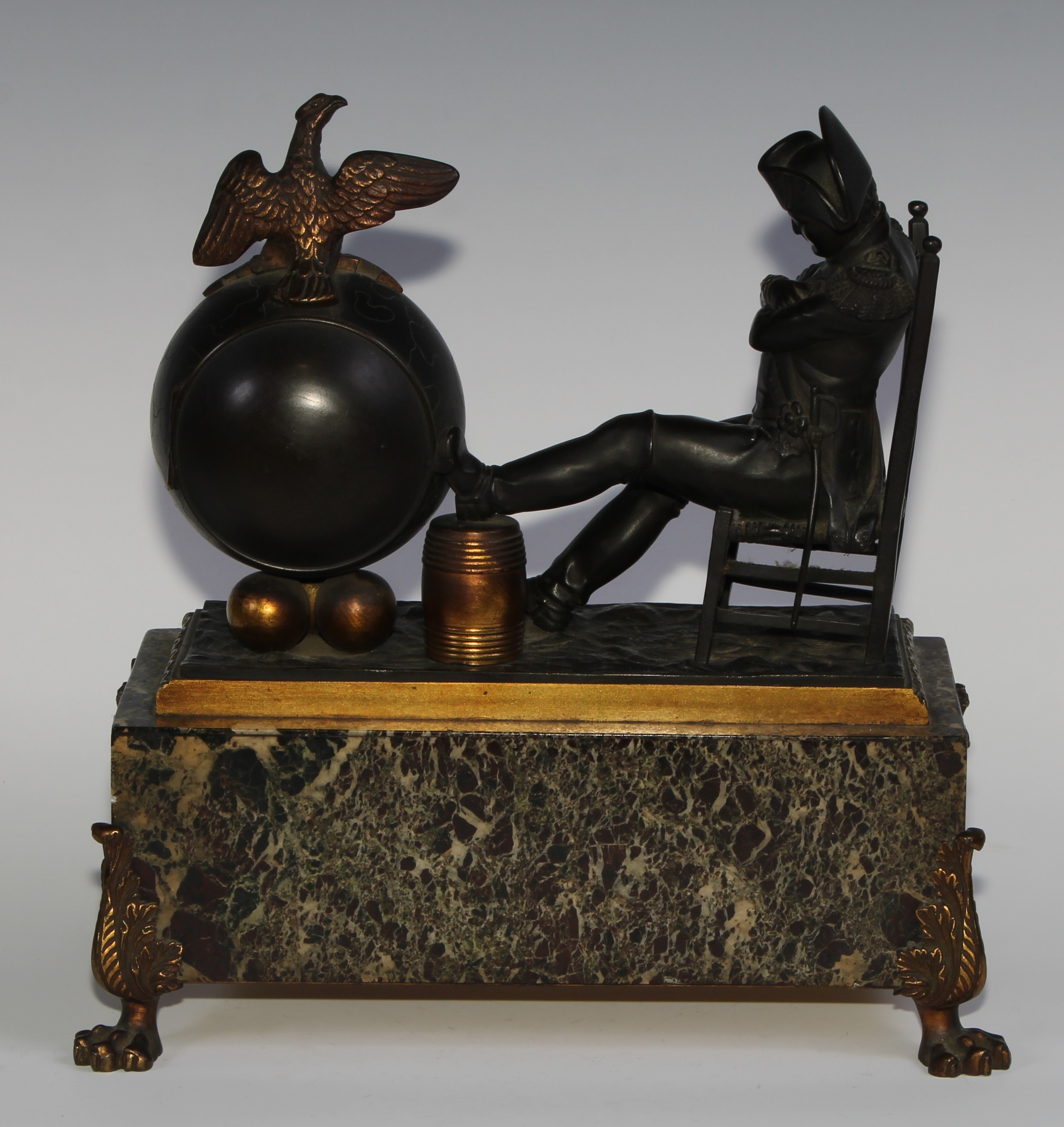 The Cult of Napoleon Bonaparte - a 19th century dark patinated and parcel-gilt bronze figural mantel - Image 5 of 6