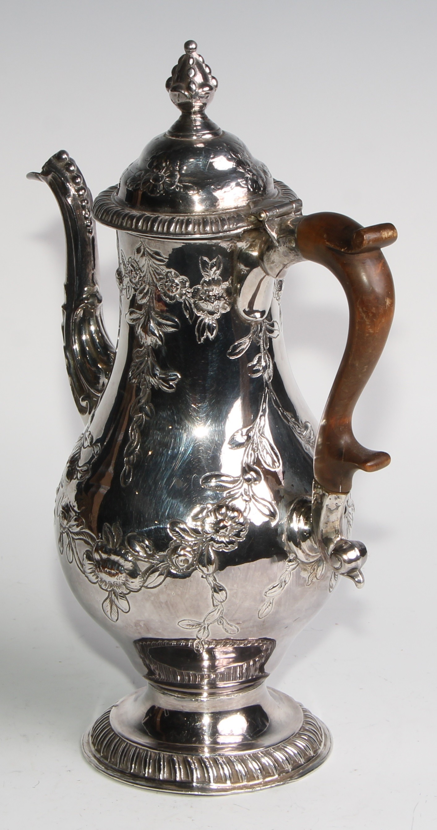 A George III Old Sheffield Plate baluster coffee pot, chased with flowering leafy swags, hinged ogee - Image 5 of 5