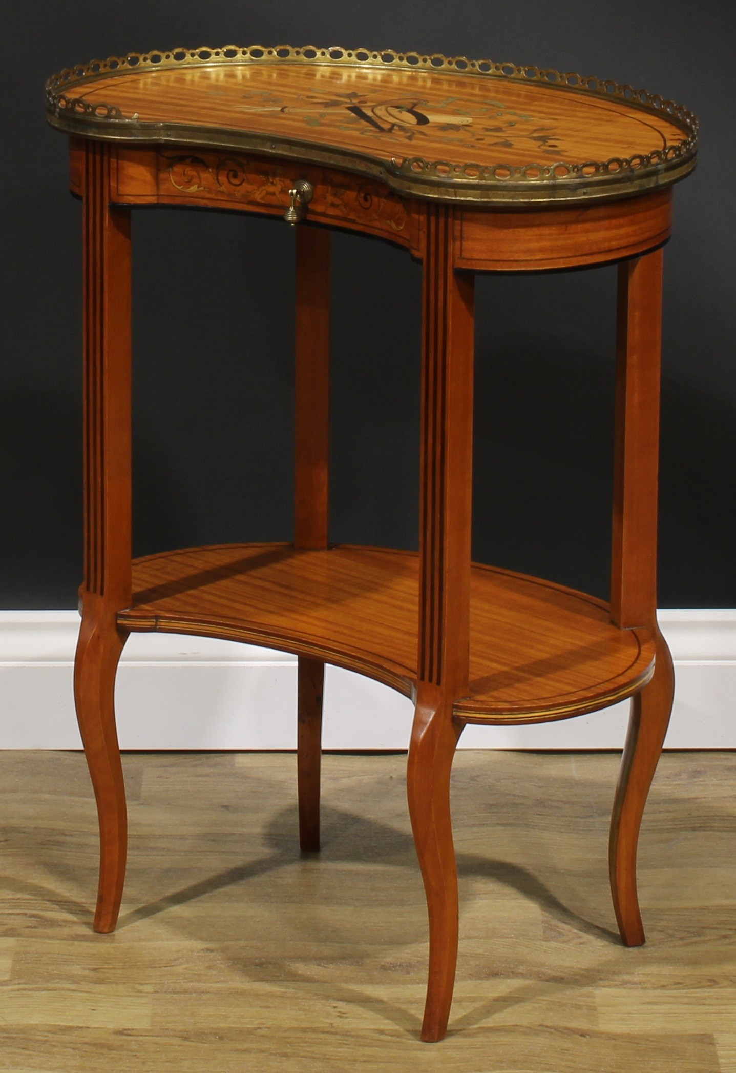 An early to mid-20th century Franglais Louis XVI and Sheraton Revival gilt metal mounted satinwood - Image 5 of 7