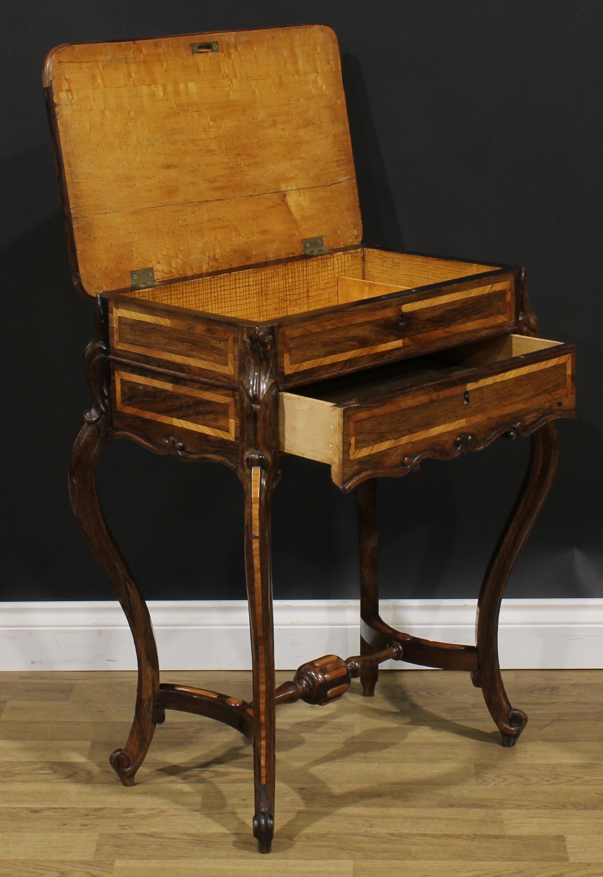 A Louis XV Revival kingwood banded rosewood work table, hinged top above a long apron drawer, French - Image 4 of 6