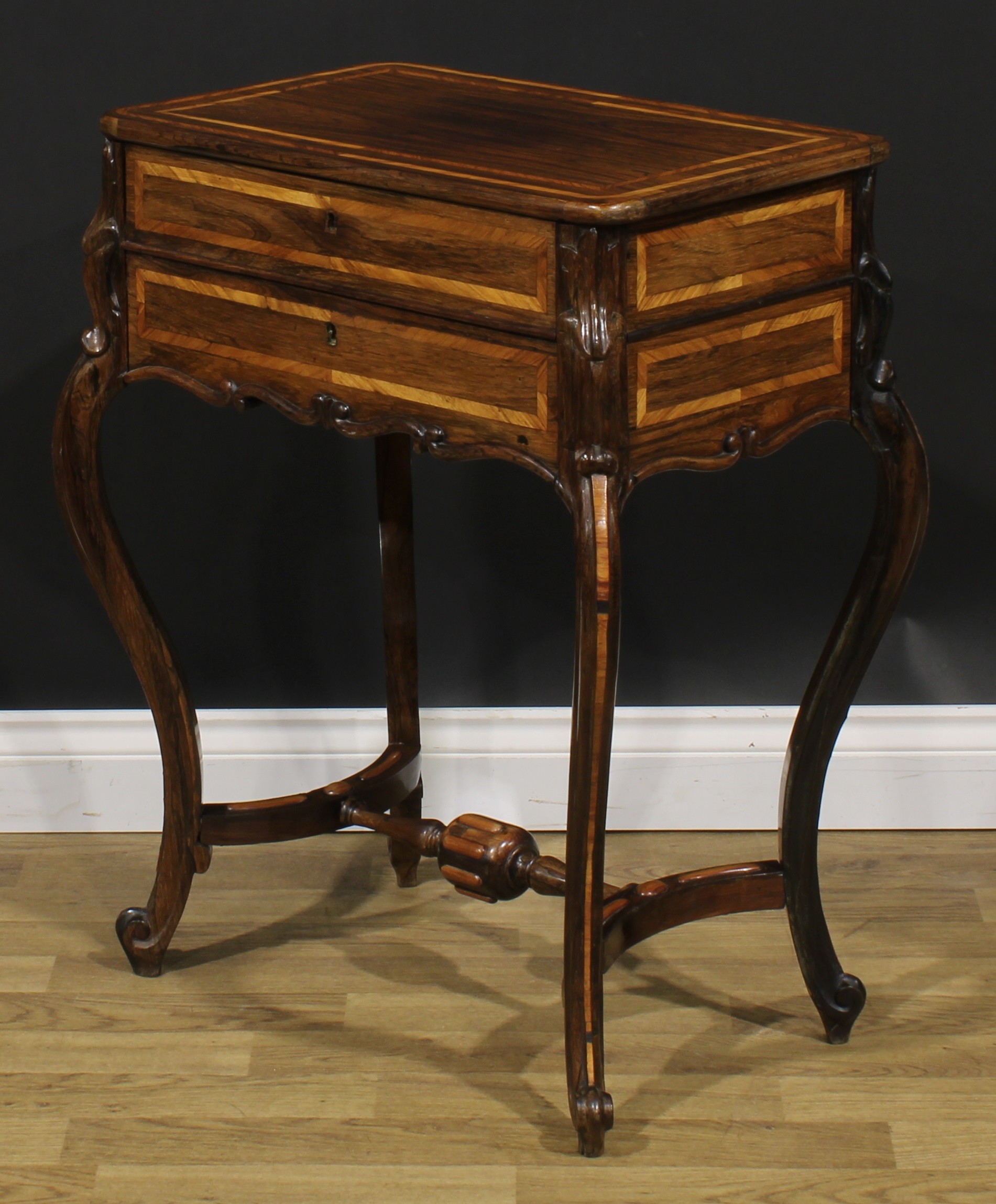 A Louis XV Revival kingwood banded rosewood work table, hinged top above a long apron drawer, French - Image 5 of 6