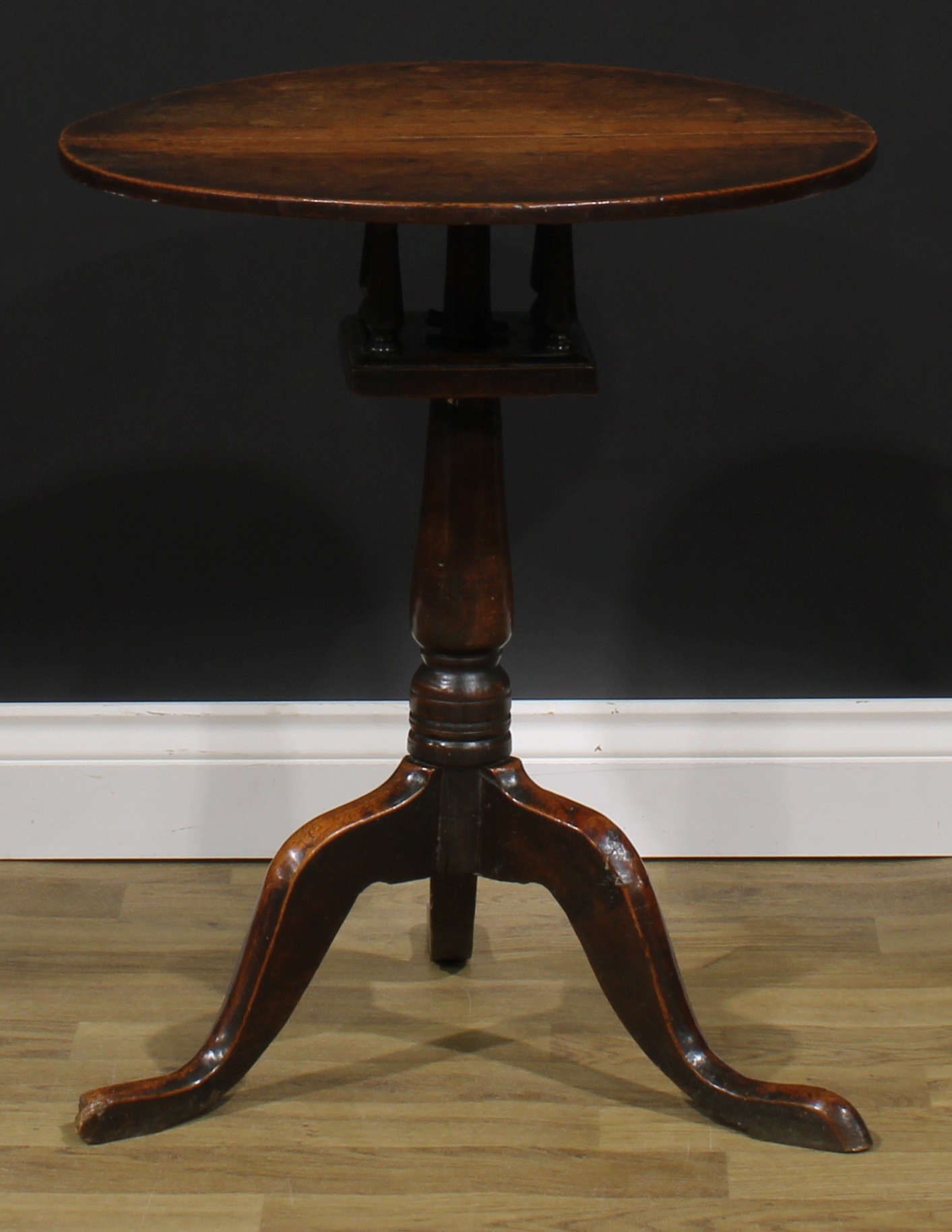 A George III oak and elm birdcage tripod occasional table, circular top, turned column, cabriole - Image 2 of 4