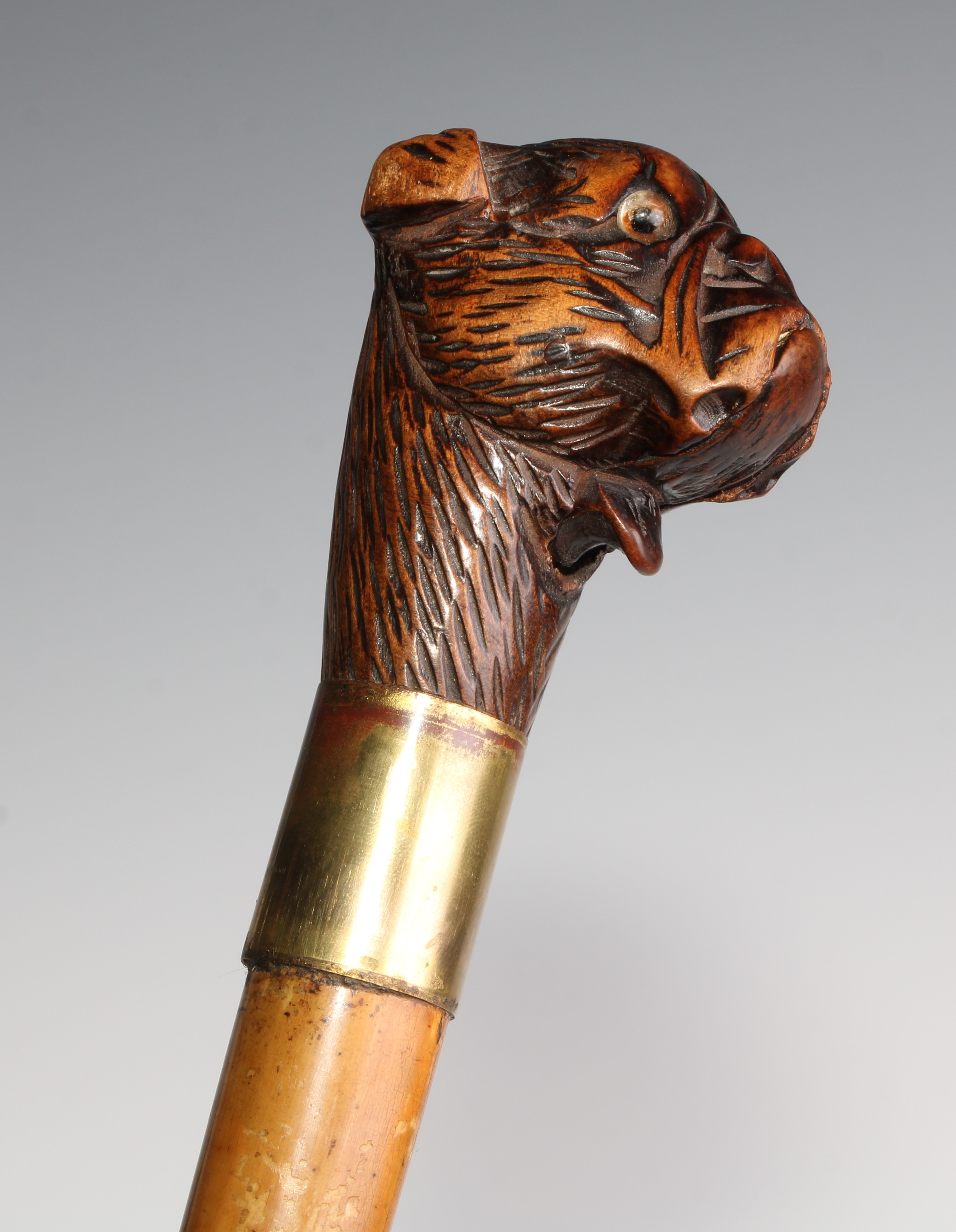 A late 19th century novelty automaton walking stick, the Black Forest type pommel carved as the head - Image 3 of 6