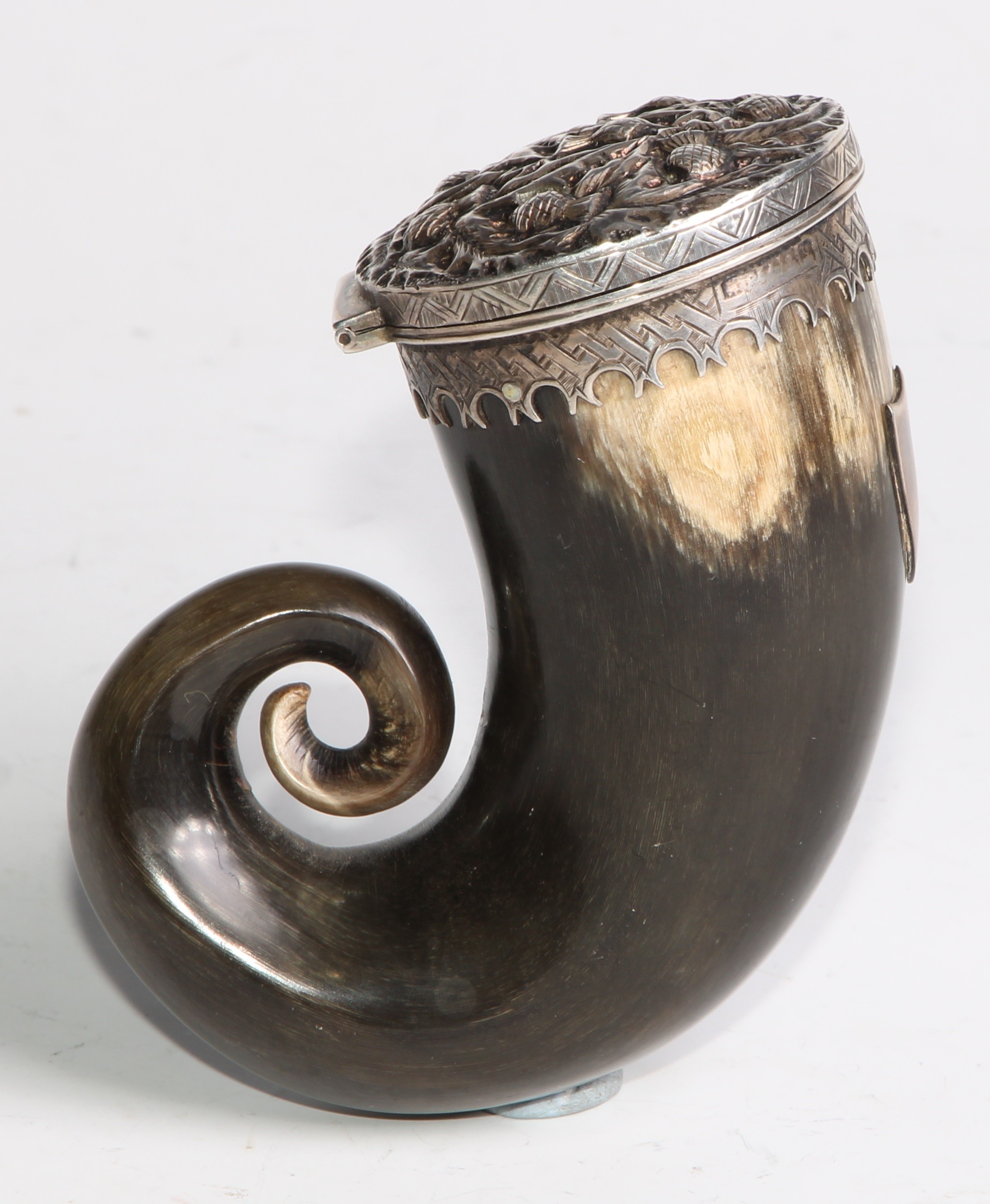 A Scottish silver mounted horn snuff mull, the hinged cover chased with thistles, shaped pendant - Image 2 of 5