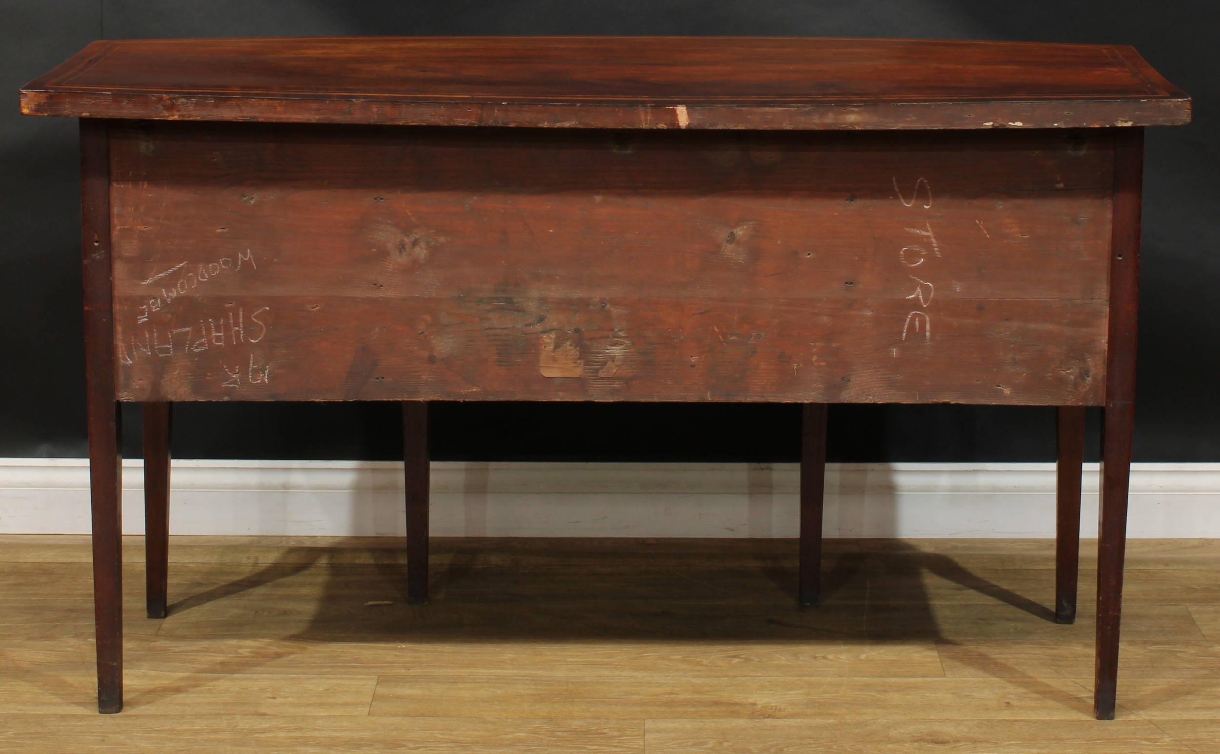 A George III mahogany bowfront sideboard or serving table, oversailing satinwood banded top above - Image 6 of 6