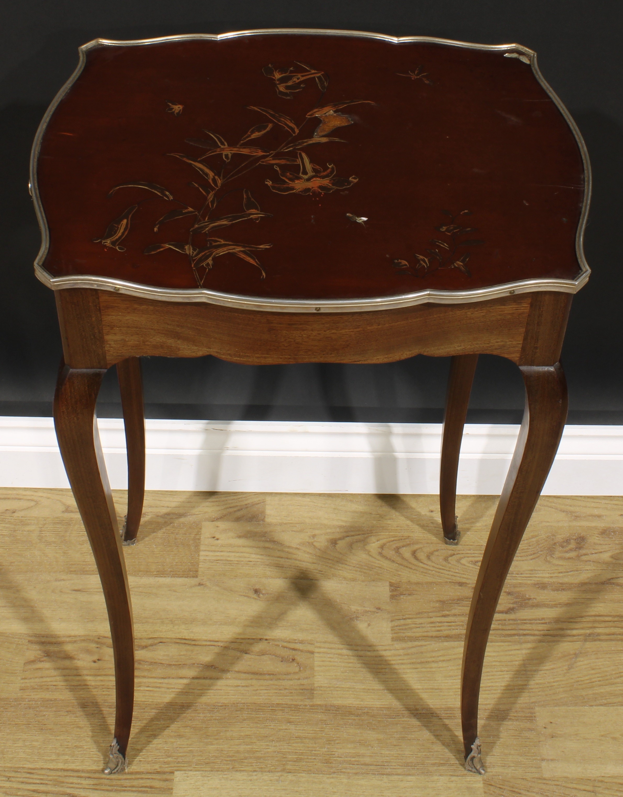 A Louis XV Revival table en chiffonnière, in the manner of Jean-Pierre Latz, serpentine - Image 7 of 7