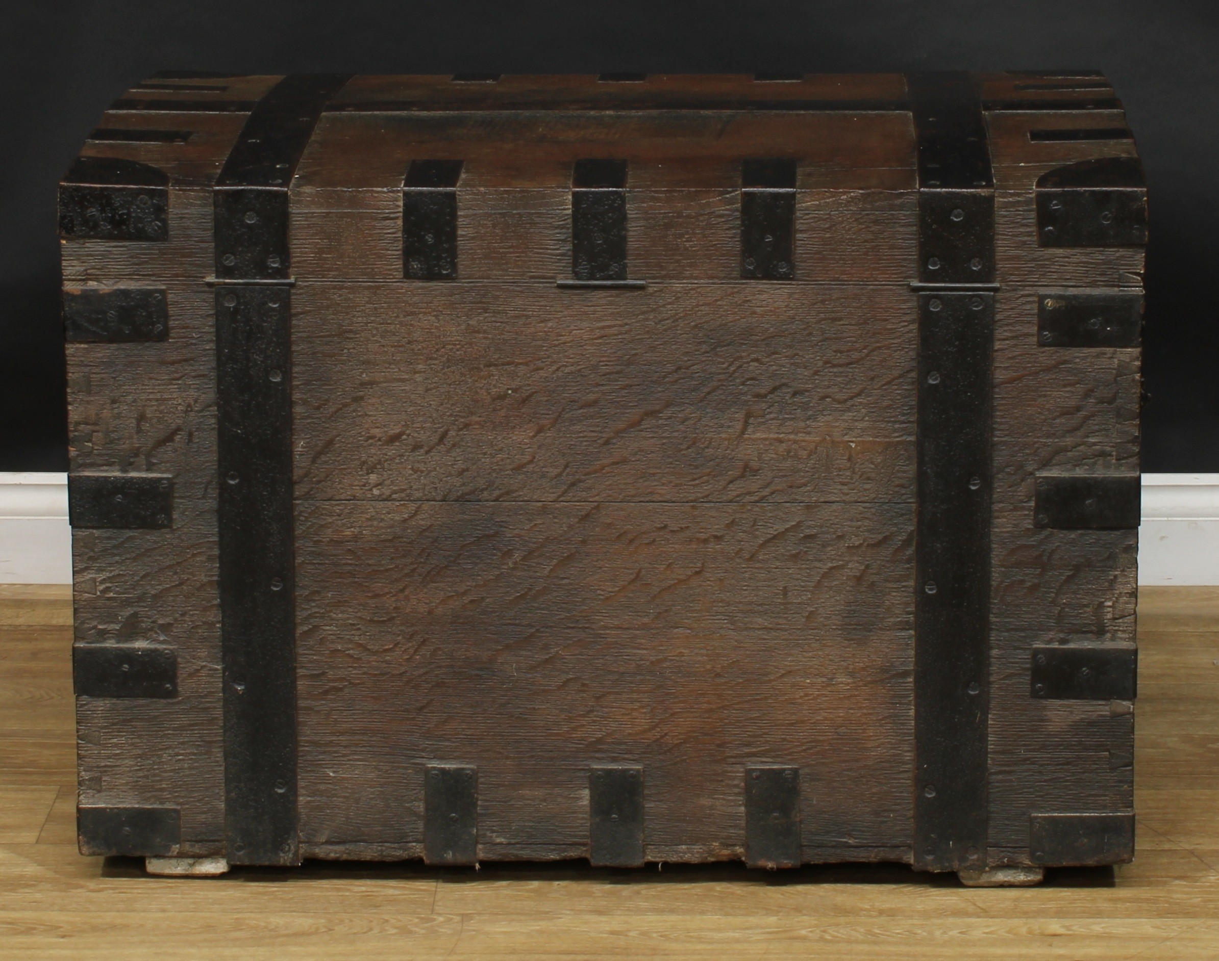 A 19th century iron-bound oak country house silver chest, hinged top, carry handles to sides, 63.5cm - Image 5 of 5
