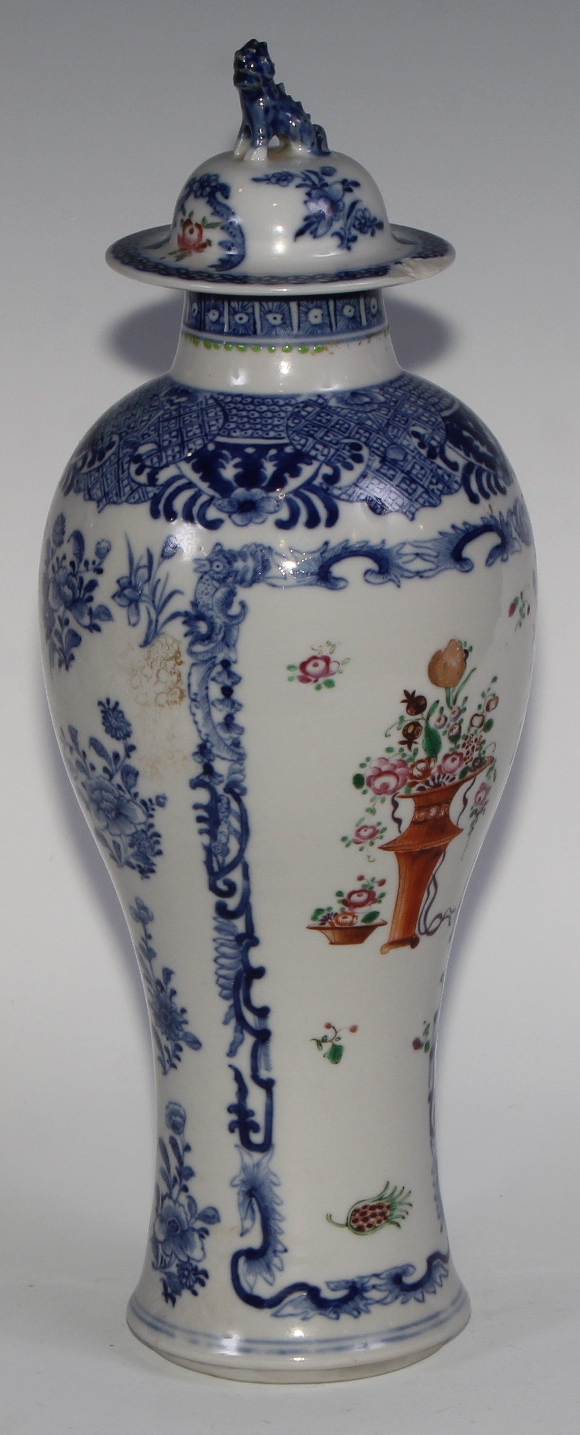 A pair of Chinese baluster vases and covers, painted in the Mandarin palette with vases of flowers - Image 4 of 14
